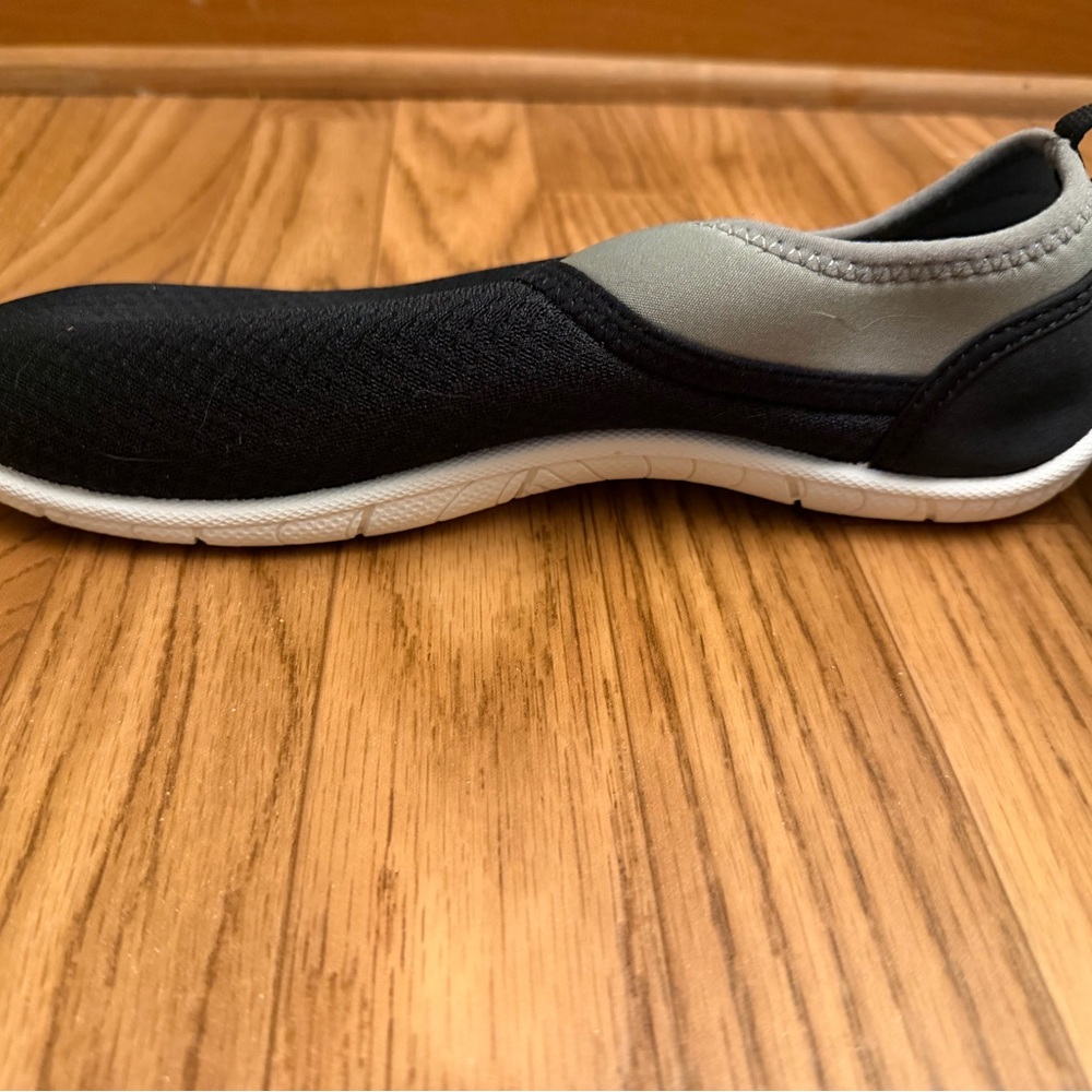 ⭐️2/$12 Women’s 10 Speedo Tidal Cruiser Swim Mesh Water Shoes- black grey pink - Picture 10 of 10